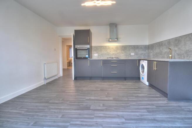 Open plan lounge/kitchen