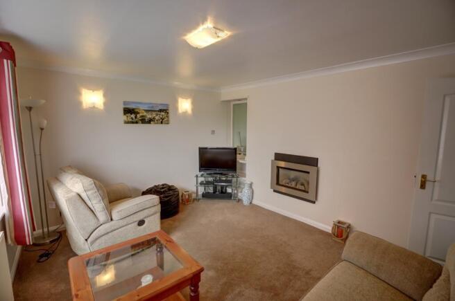 2 bed Semi-Detached Bungalow for sale Image 4