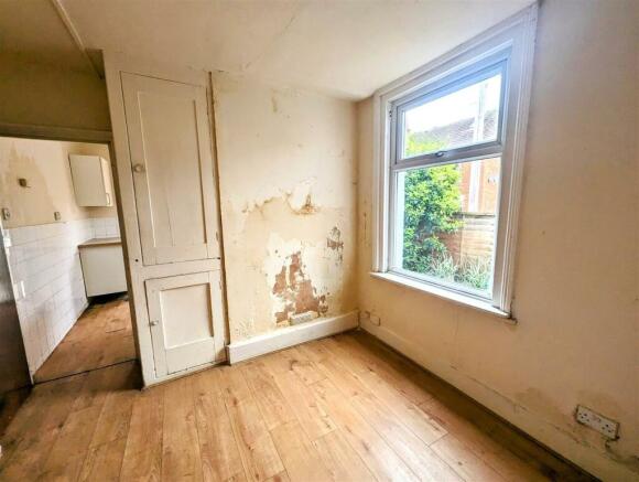 breakfast room