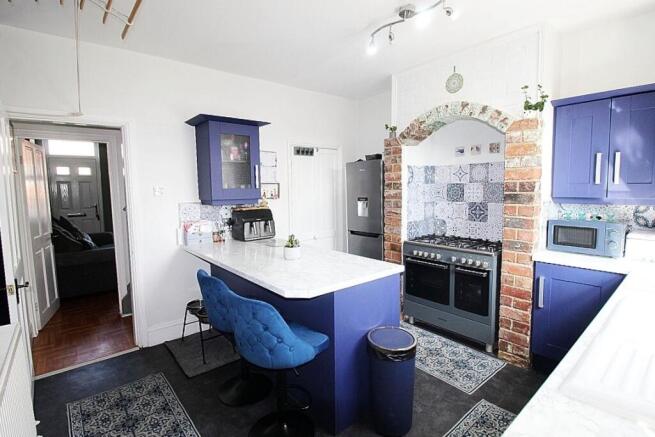 2 bed Terraced for sale Image 8