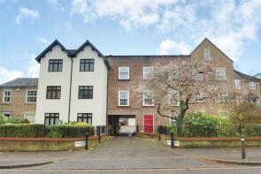 8, Callaghan Court, High Street, Berkhamsted HP4 2FQ