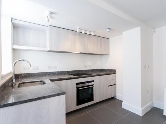 10 Grantham Kitchen