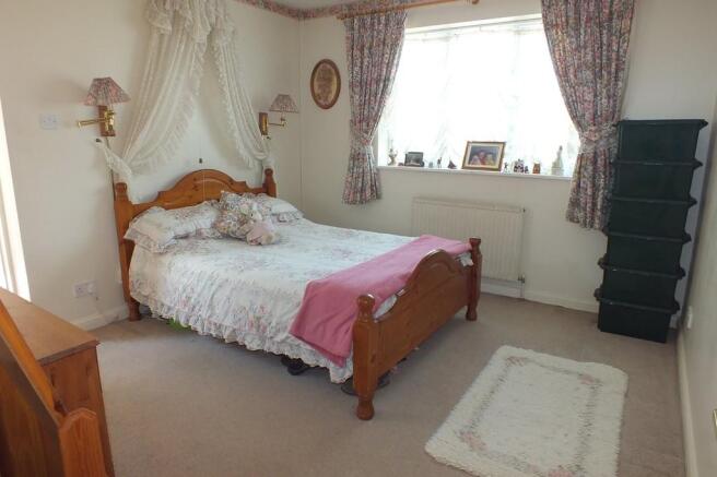 Master bedrom