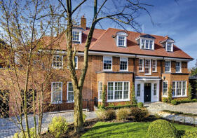25, Bracknell Gardens, London NW3 7EE