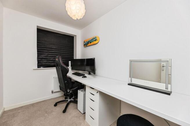 3 bed Semi-Detached for sale Image 10