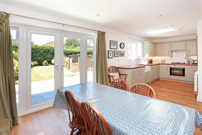 OPEN PLAN RECEPTION / DINING ROOM AND KITCHEN: