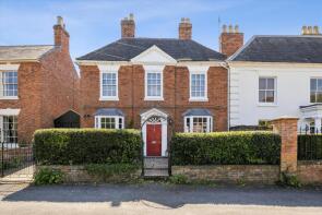 The Coach House, Chestnut Square, Warwick CV35 9QR