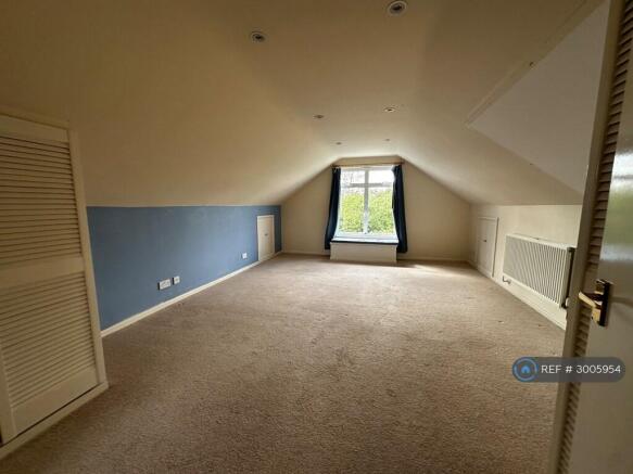Master Bedroom Without Furnitures