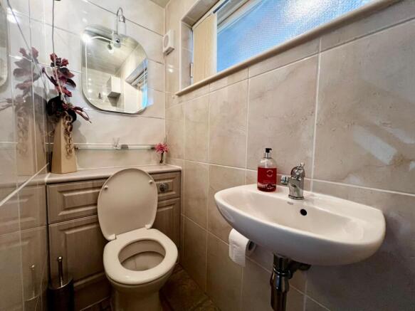 3 bed Detached for sale Image 7