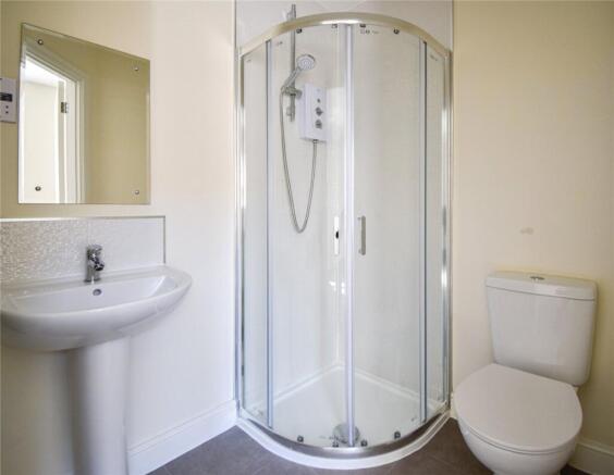 3 bed Semi-Detached to rent Image 9