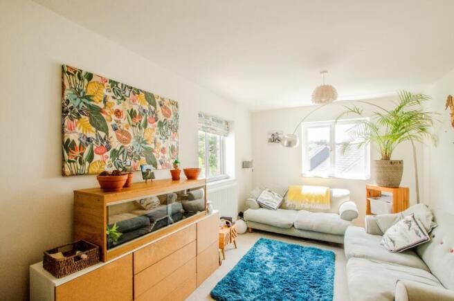 9 Dymond Court TPS Bodmin 01208 74182-06
