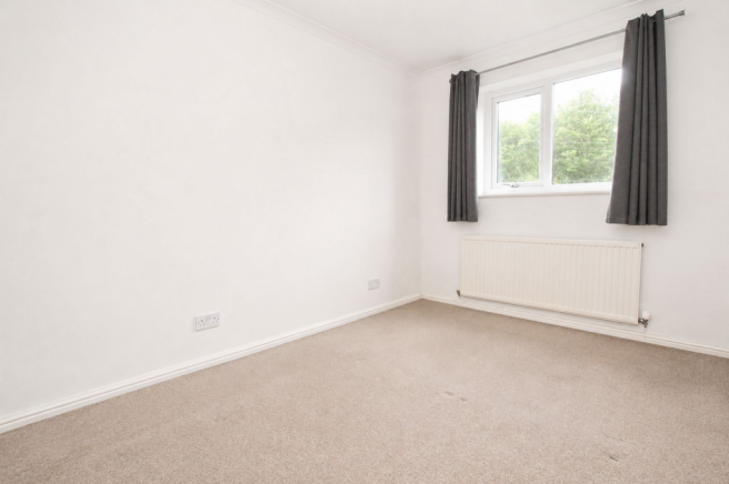 3 bed Terraced for sale Image 9