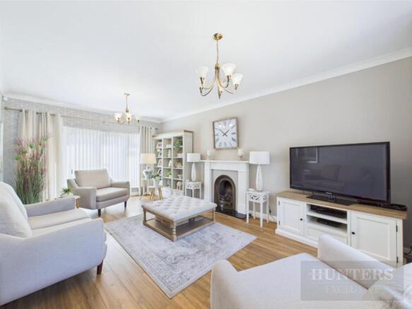 4 bed Detached for sale Image 4