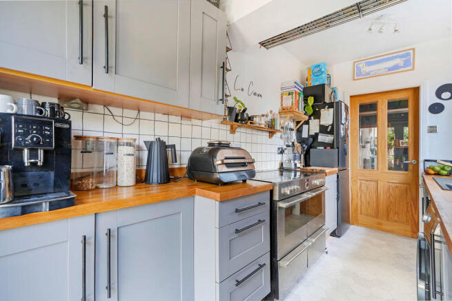 3 bed Terraced for sale Image 8