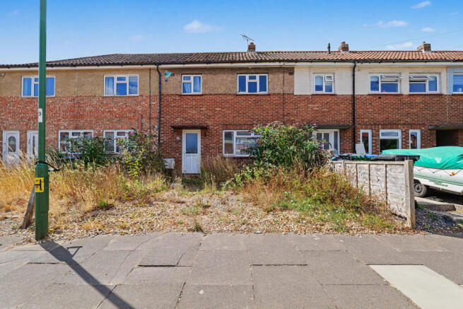 32 32A & 32B Gosden Road, Littlehampton, BN17 6DY