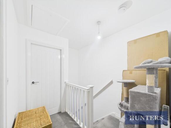 3 bed Semi-Detached for sale Image 6