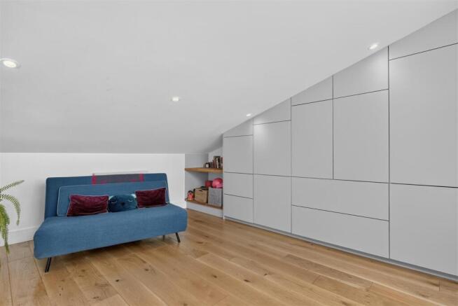 3 bed Barn Conversion for sale Image 7