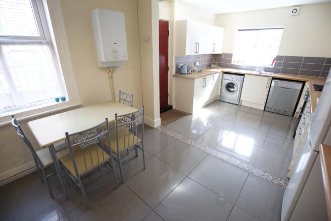 135 West Parade, Lincoln, Lincolnshire LN1 1QS photo 4