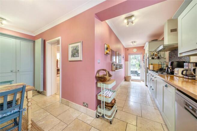 Prospect Avenue, Farnborough, Hampshire, GU14 photo 4