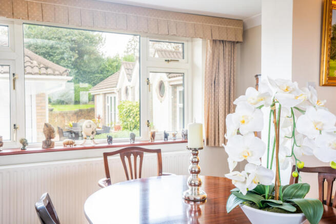 Dining Detail