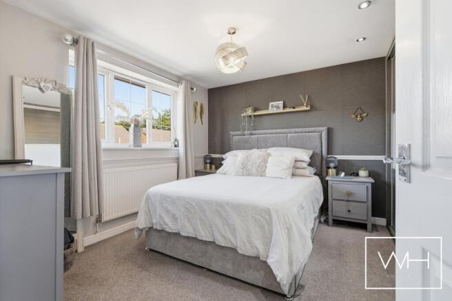 5 bed Detached for sale Image 6