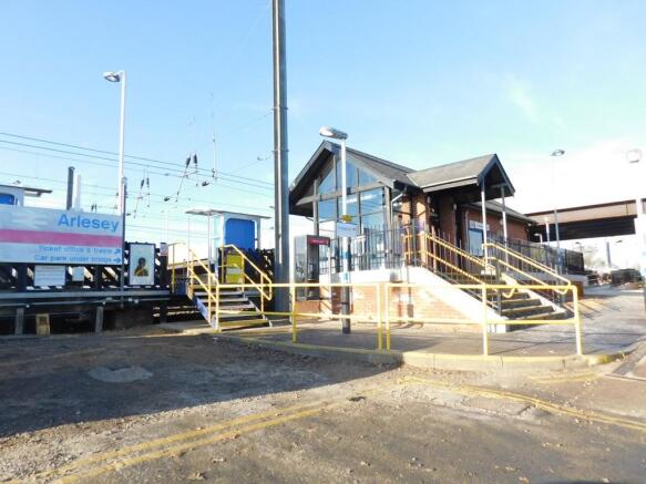 Arlesey Railway S...