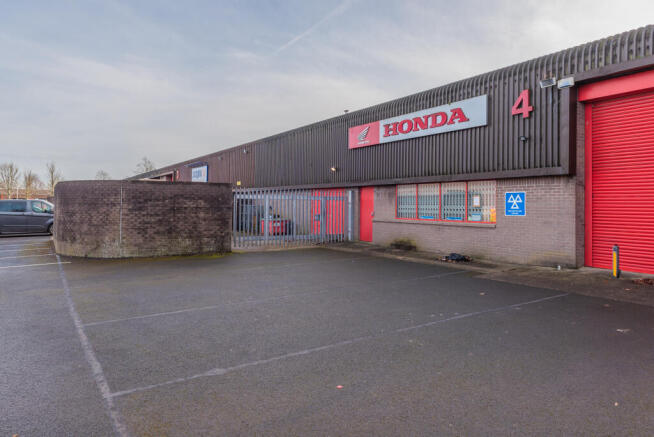 Units 4-5 John Baker Close, Llantarnam WEB-10.jpg