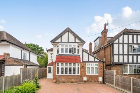 St. Martins Approach, Ruislip, HA4