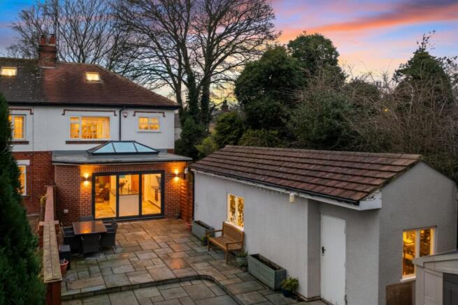 Rear aspect - Twilight