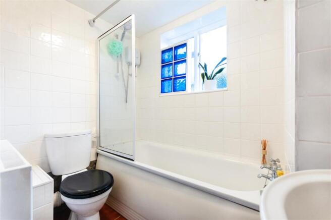 42 St Johns Road 04.jpg