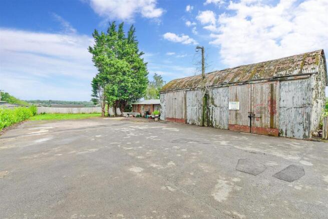 Workshop/Outbuildings