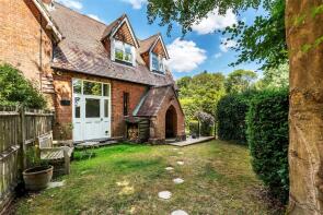 Dawsons House, Old School Place, Horsham Road, Holmwood, South Holmwood RH5 4LY