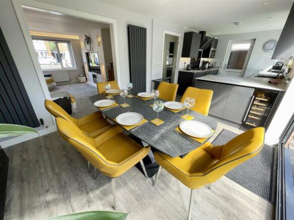 dining kitchen.jpg