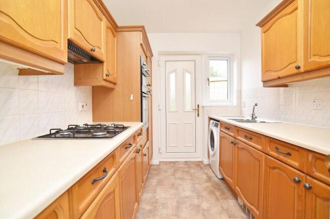 3 bed Detached Bungalow to rent Image 5