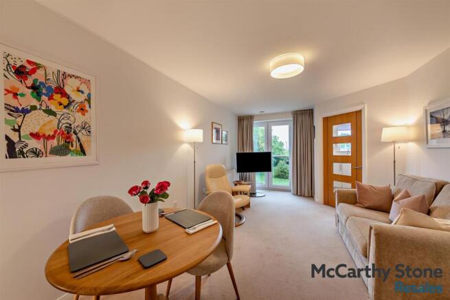 8692905-interior16-800.jpg