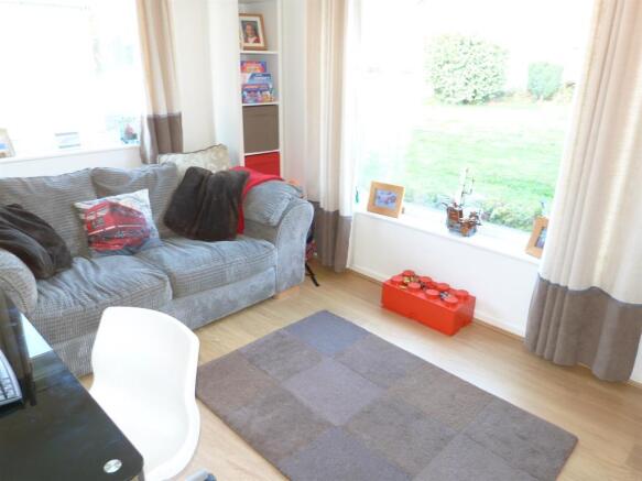 SECOND RECEPTION ROOM IMAGE TWO