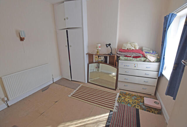 Middle Bedroom No.2