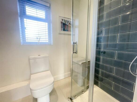 Ensuite.jpg