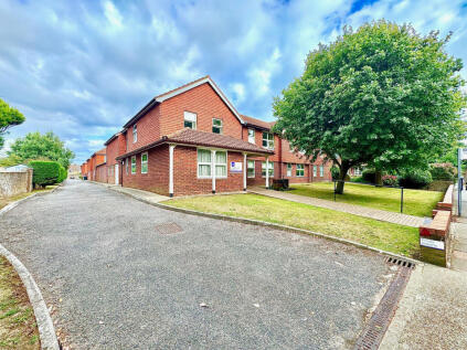 South Farm Road, Worthing, BN14