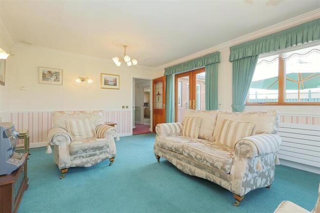 2 bed House for sale Image 8
