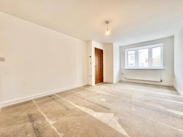 4 bed Detached for sale Image 8