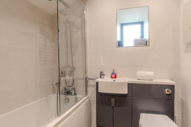 3 bed Link Detached House for sale Image 11