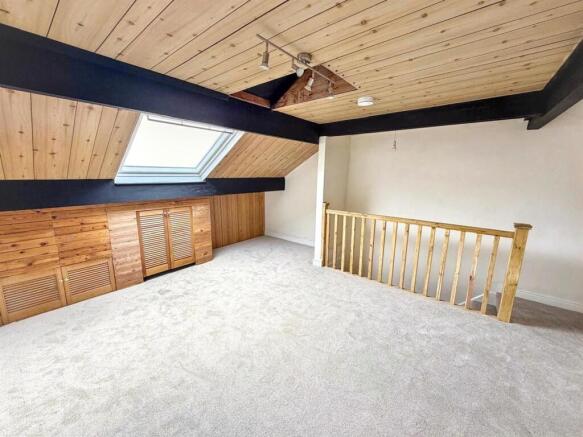 2 bed Terraced for sale Image 11