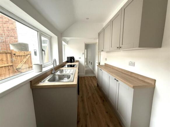 41 ARCH STREET KIT.jpeg