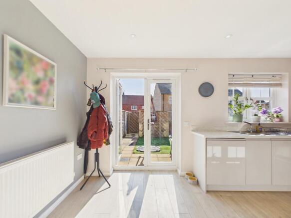 3 bed Terraced for sale Image 9
