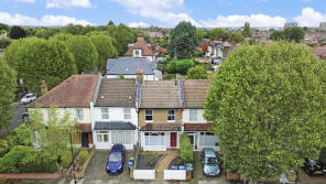 25, Edenbridge Road, Enfield EN1 2LN