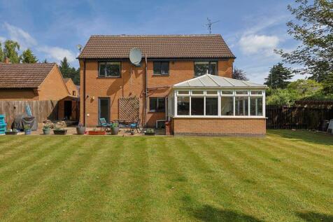 Treeneuk Close, Ashgate, Chesterfield