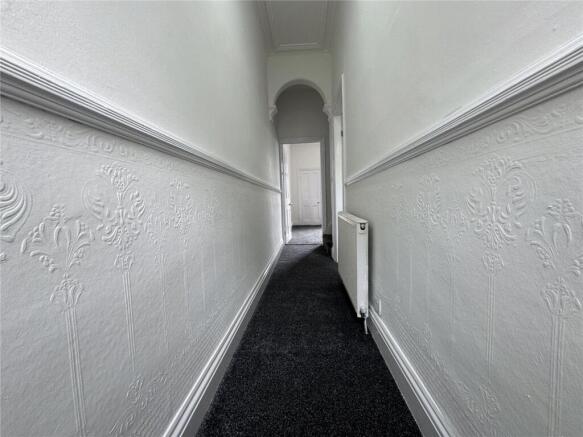 3 bed Terraced to rent Image 5