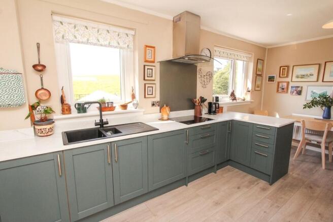 'Dining' kitchen