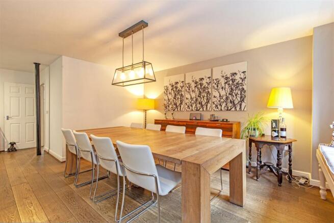 Reception Room-5.jpg